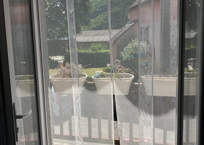 T2 Au Pied Des Montagnes Avec Balcon Et Piscine *